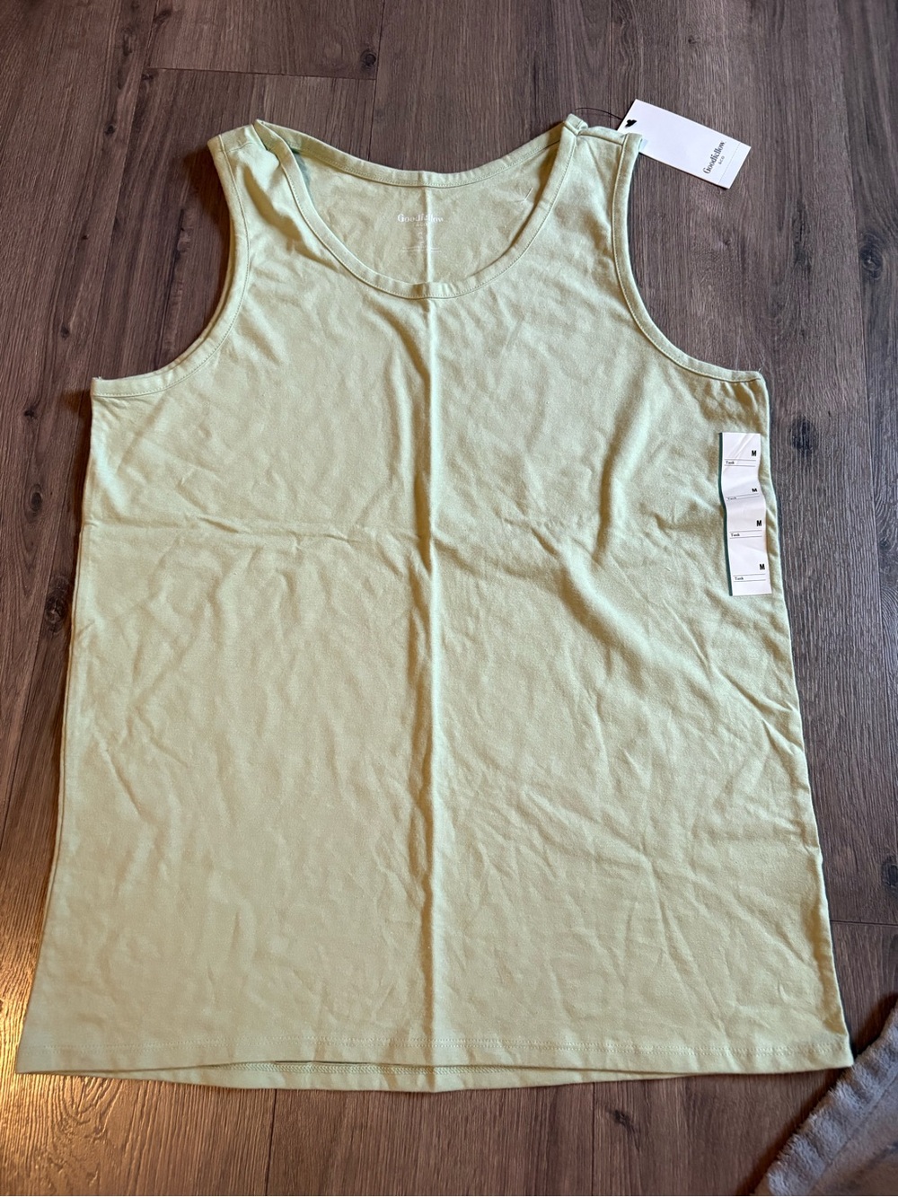 Target Goodfellow & Co men’s tank top
Size medium green brand new